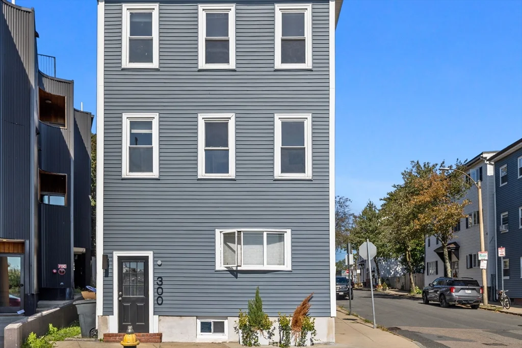 2 bed, 1 bath apartment for rent at 300 Marginal St Unit 3, East Boston