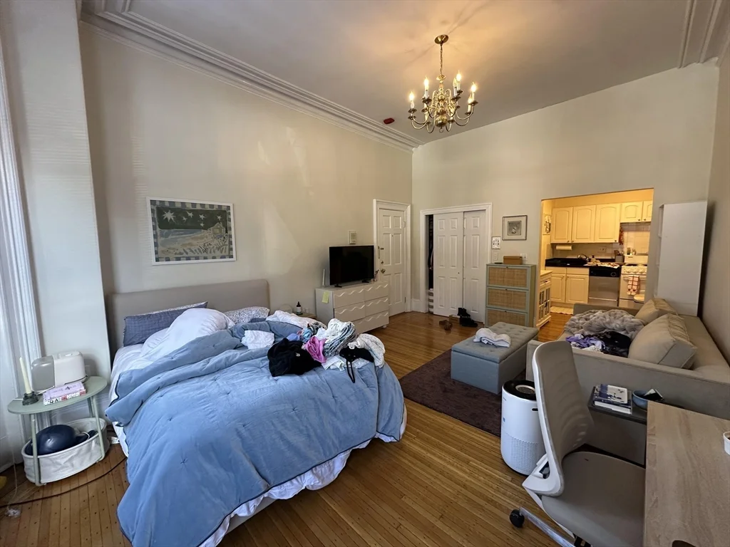 Studio bed, 1 bath apartment for rent at 300 Marlborough St Unit 3, Back Bay — photo 3 of 6