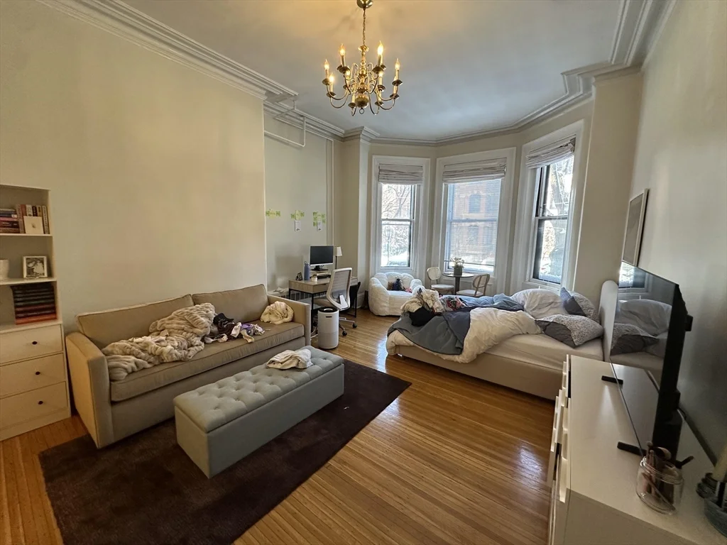 Studio bed, 1 bath apartment for rent at 300 Marlborough St Unit 3, Back Bay — photo 2 of 6