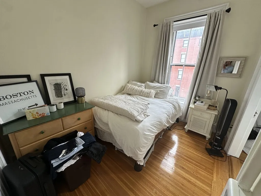 1 bed, 1 bath apartment for rent at 300 Marlborough St Unit 8, Back Bay — photo 7 of 9
