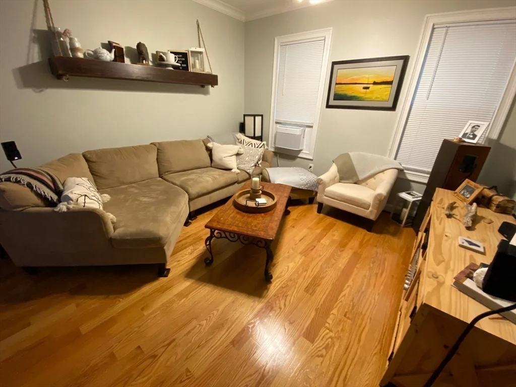 2 bed, 1 bath apartment for rent at 300 Maverick Unit 1, East Boston — photo 8 of 19