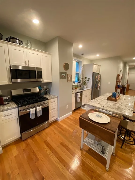 2 bed, 1 bath apartment for rent at 300 Maverick Unit 1, East Boston — photo 2 of 19