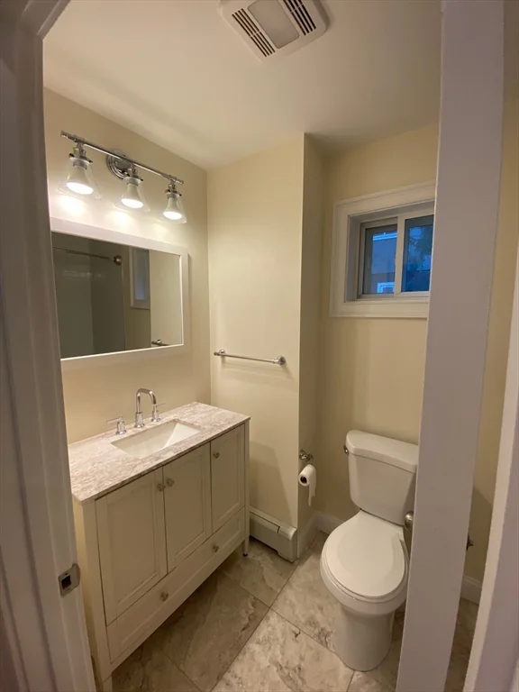 2 bed, 1 bath apartment for rent at 300 Maverick Unit 1, East Boston — photo 18 of 19