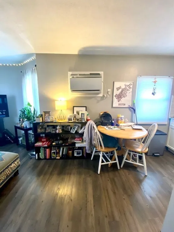 1 bed, 1 bath apartment for rent at 300 Meridian St Unit 5, Central Square — photo 3 of 6