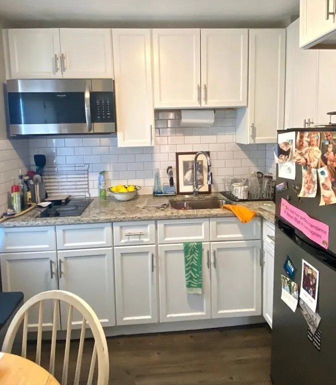 1 bed, 1 bath apartment for rent at 300 Meridian St Unit 5, Central Square — photo 2 of 6