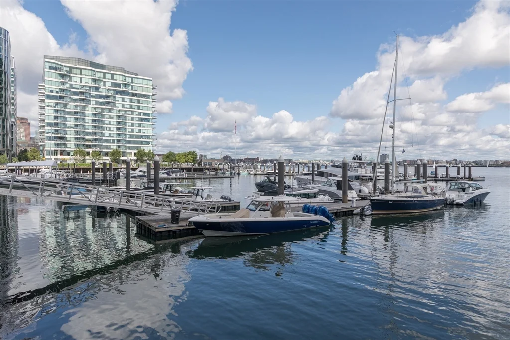 2 bed, 2 bath apartment for rent at 300 Pier 4 Blvd Unit H5, Seaport District