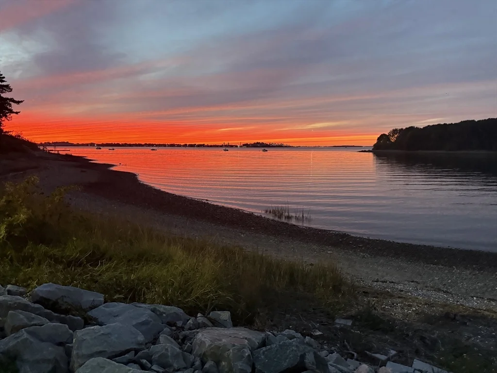 2 bed, 1 bath apartment for rent at 300 River St Unit 11, North Weymouth