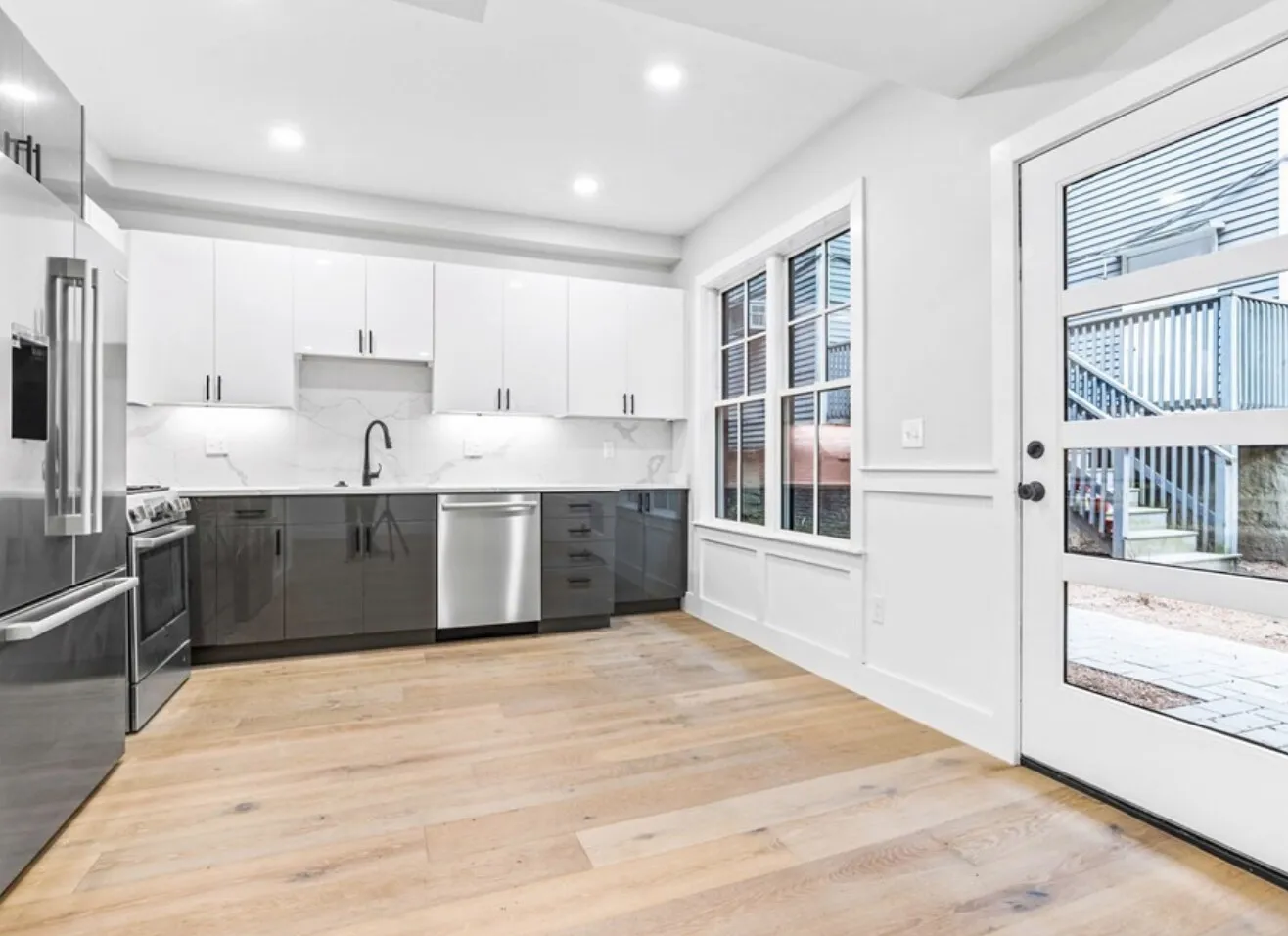 2 bed, 1.5 bath apartment for rent at 300 Somerville Ave Unit 300A, Ward Two — photo 3 of 18