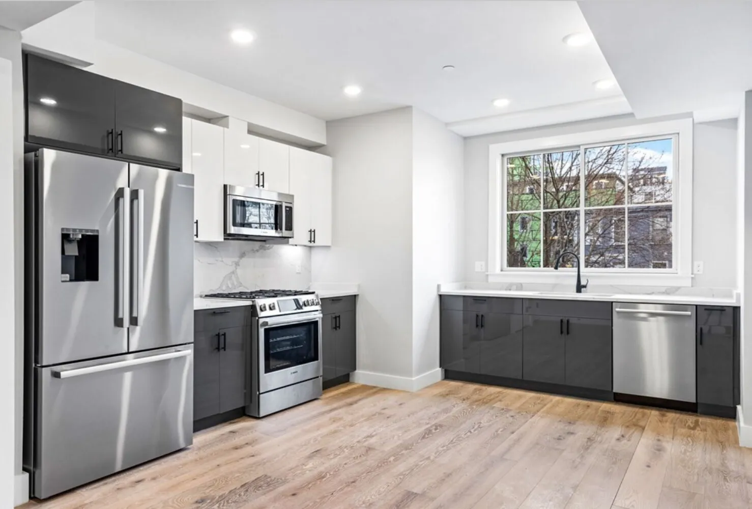 2 bed, 2.5 bath apartment for rent at 300 Somerville Ave Unit G, Ward Two — photo 4 of 18