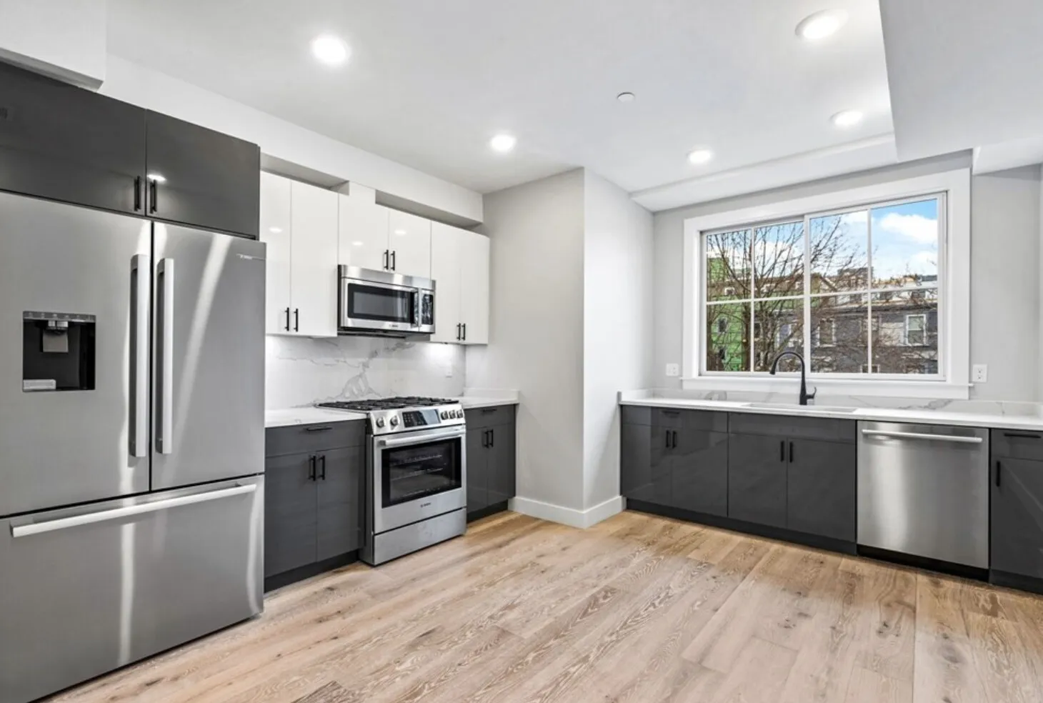 2 bed, 2.5 bath apartment for rent at 300 Somerville Ave Unit G, Ward Two — photo 2 of 18