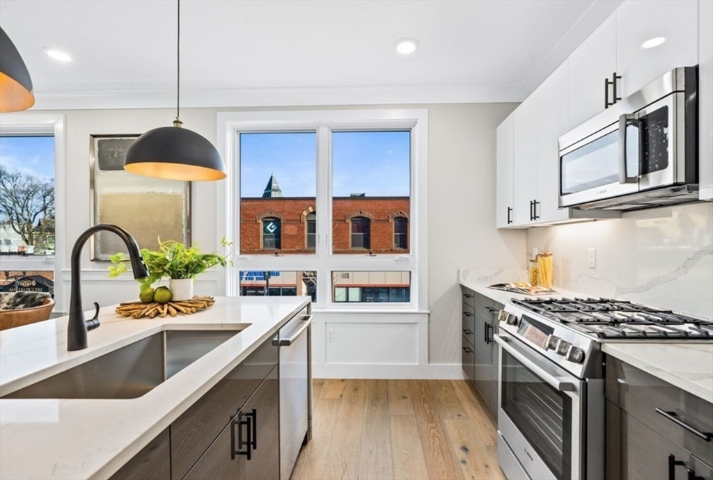 2 bed, 2.5 bath apartment for rent at 300 Somerville Ave Unit I, Ward Two