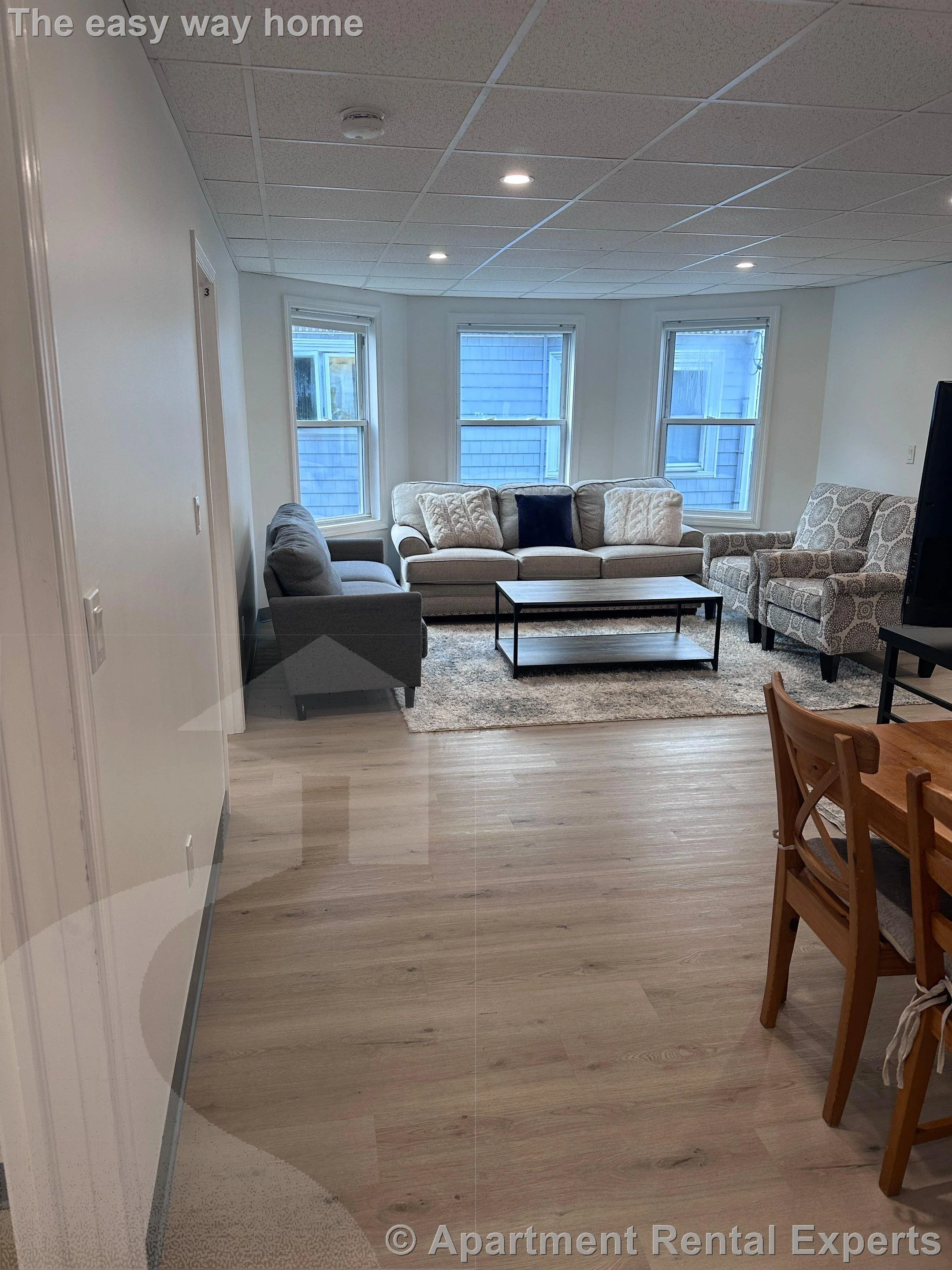 4 bed, 2 bath apartment for rent at 301-303 Boston Ave Unit 2, Tufts — photo 5 of 22