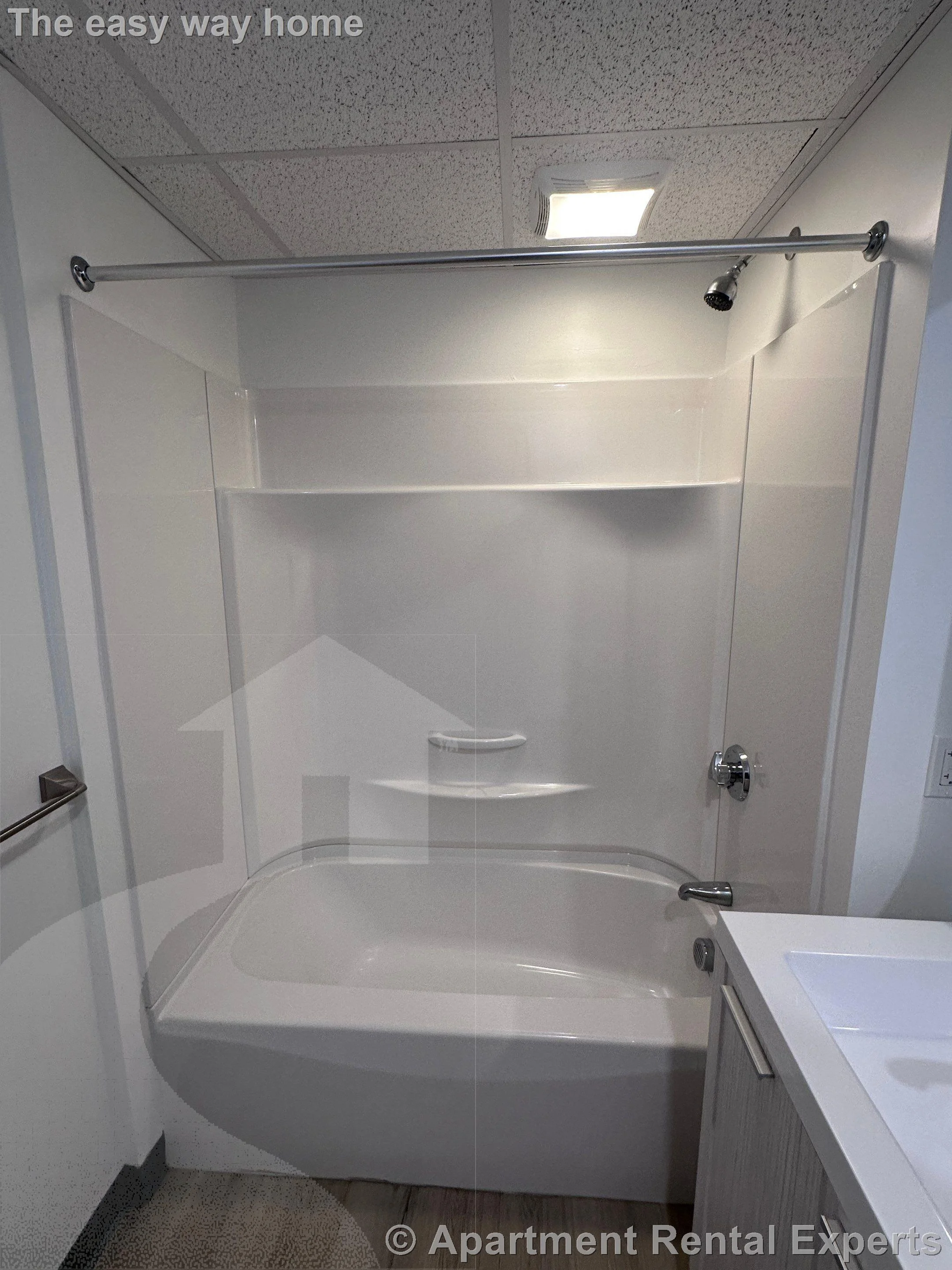 4 bed, 2 bath apartment for rent at 301-303 Boston Ave Unit 2, Tufts — photo 7 of 22