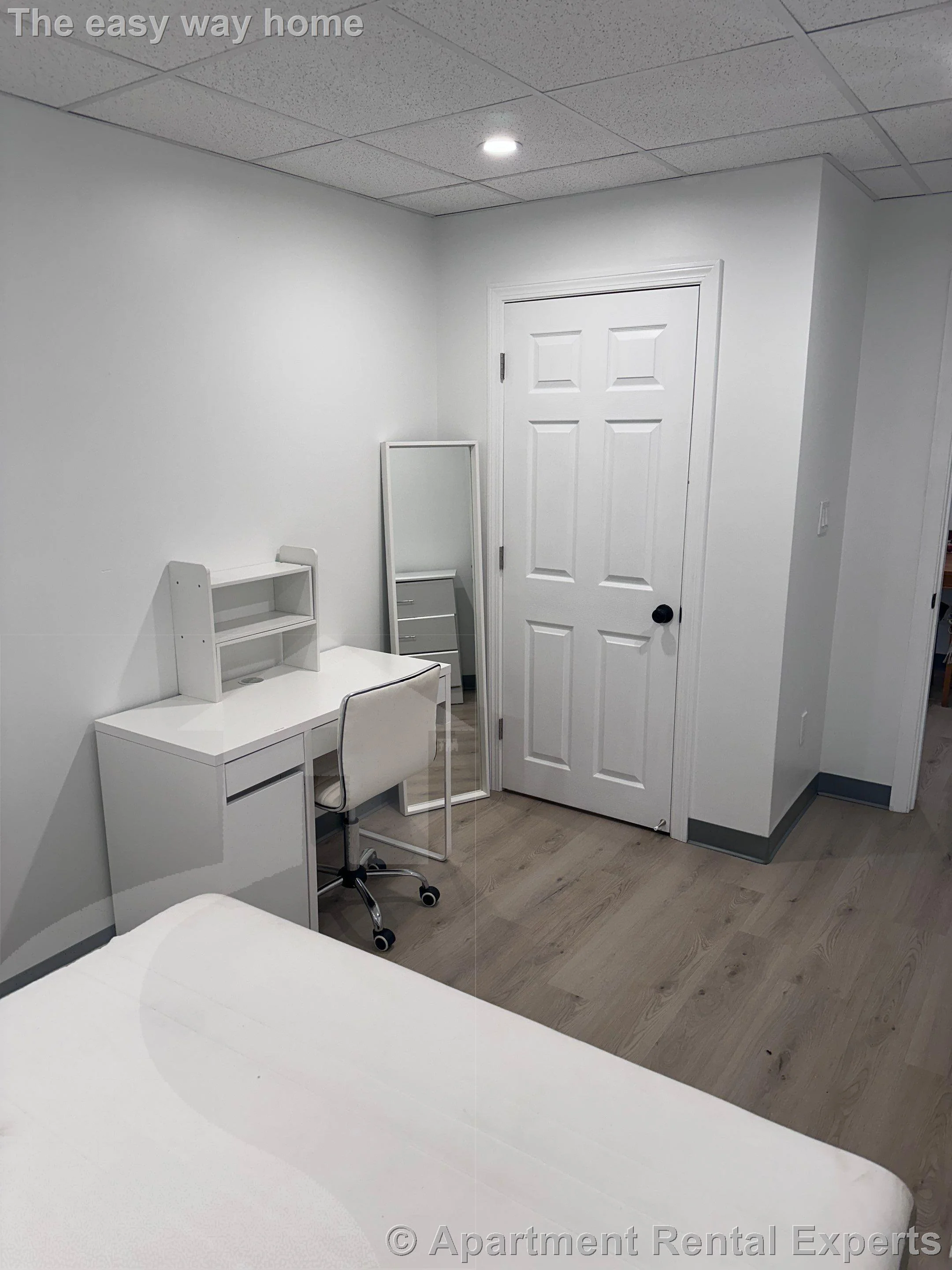4 bed, 2 bath apartment for rent at 301-303 Boston Ave Unit 2, Tufts — photo 9 of 22