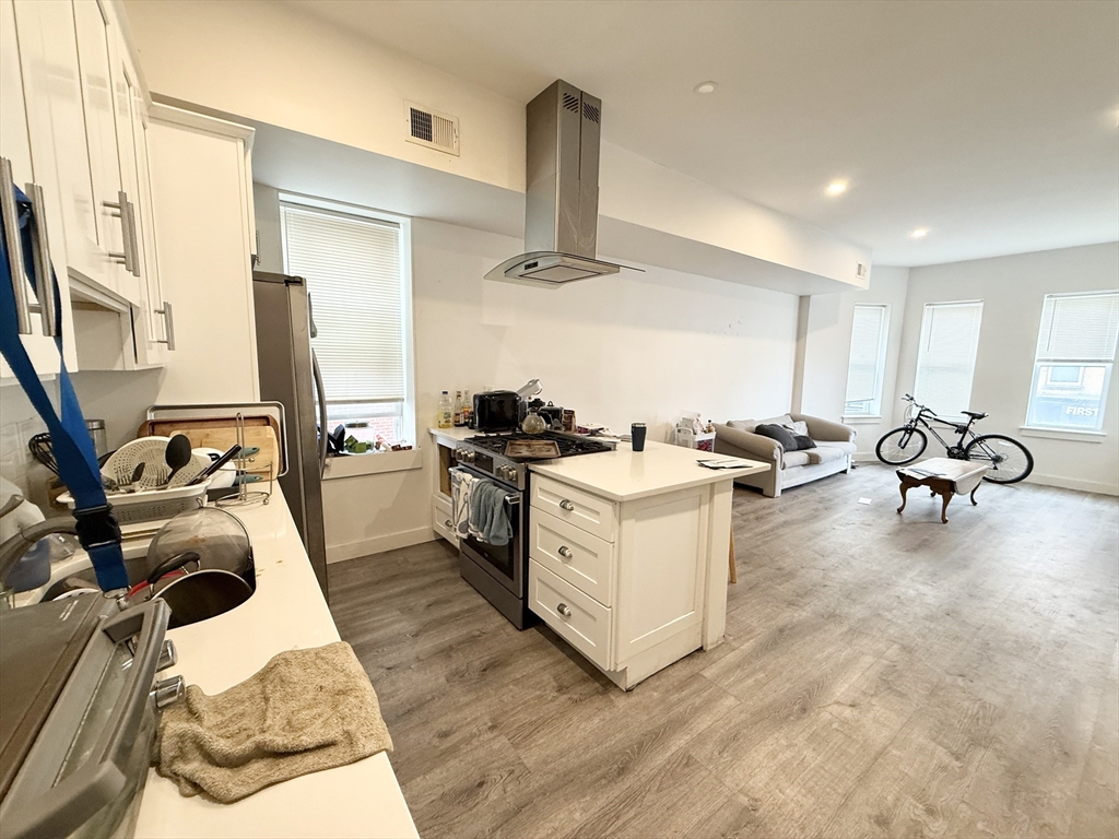 4 bed, 2 bath apartment for rent at 303 Dudley St Unit 1, Roxbury — photo 1 of 8