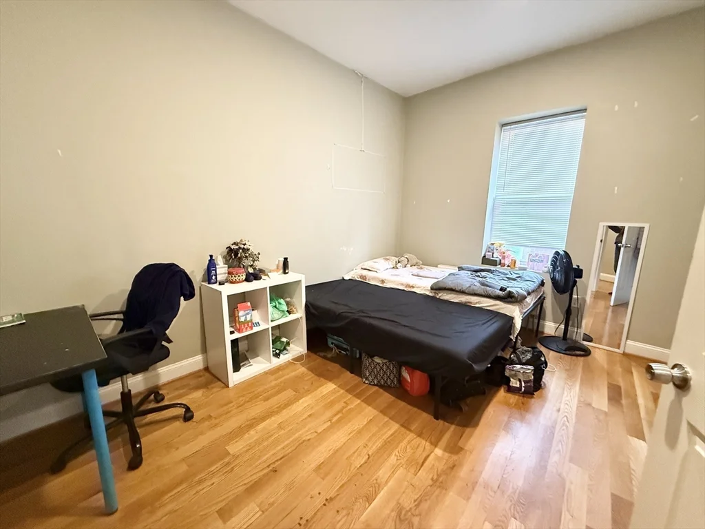 4 bed, 2 bath apartment for rent at 303 Dudley St Unit 3, Roxbury — photo 6 of 8
