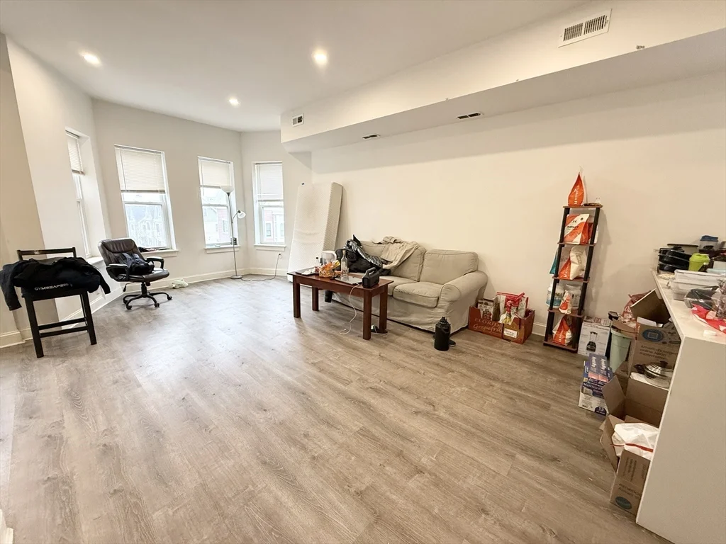 4 bed, 2 bath apartment for rent at 303 Dudley St Unit 4, Roxbury — photo 5 of 13
