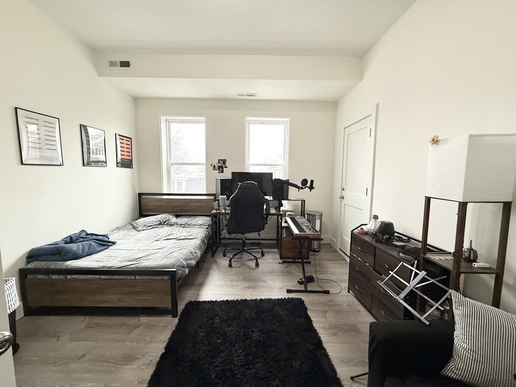 4 bed, 2 bath apartment for rent at 303 Dudley St Unit 5, Roxbury — photo 4 of 8