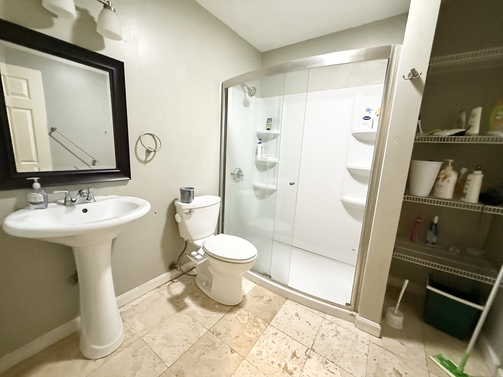 4 bed, 1 bath apartment for rent at 303 Dudley St Unit 6, Roxbury — photo 8 of 9