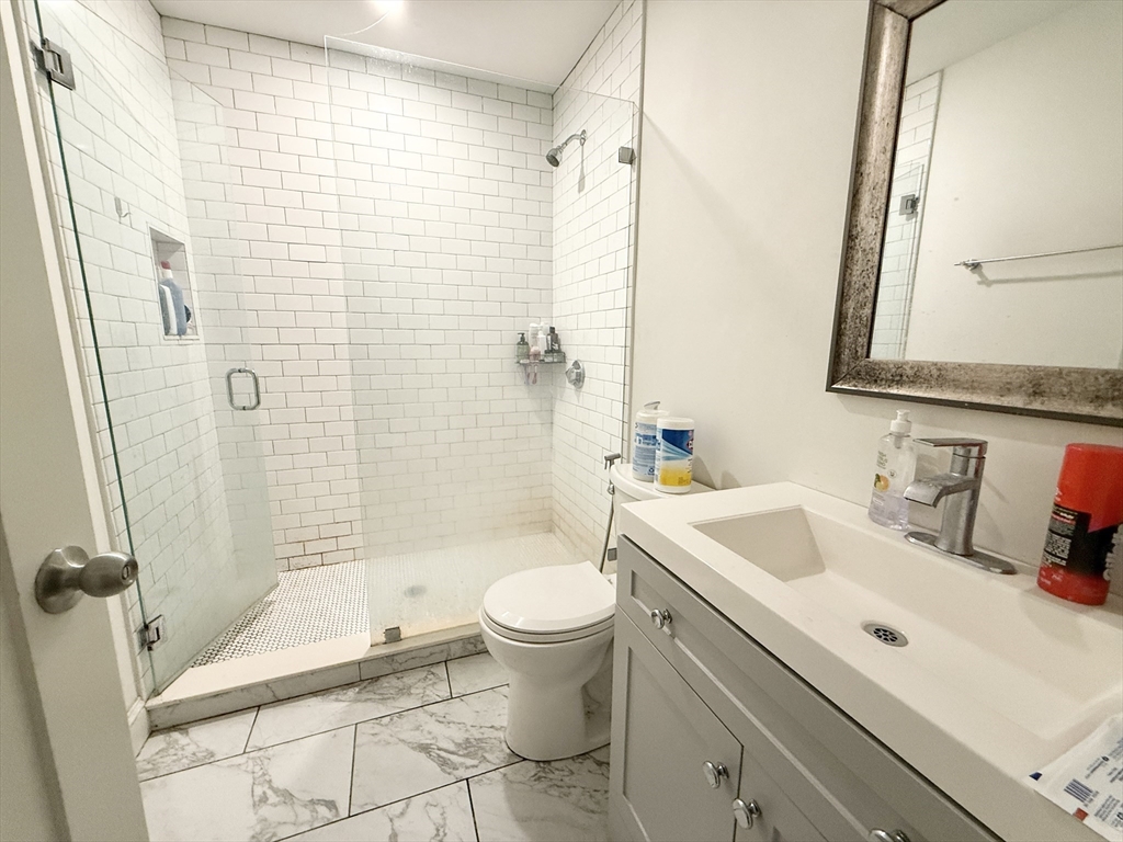 4 bed, 1 bath apartment for rent at 303 Dudley St Unit 8, Roxbury — photo 8 of 9