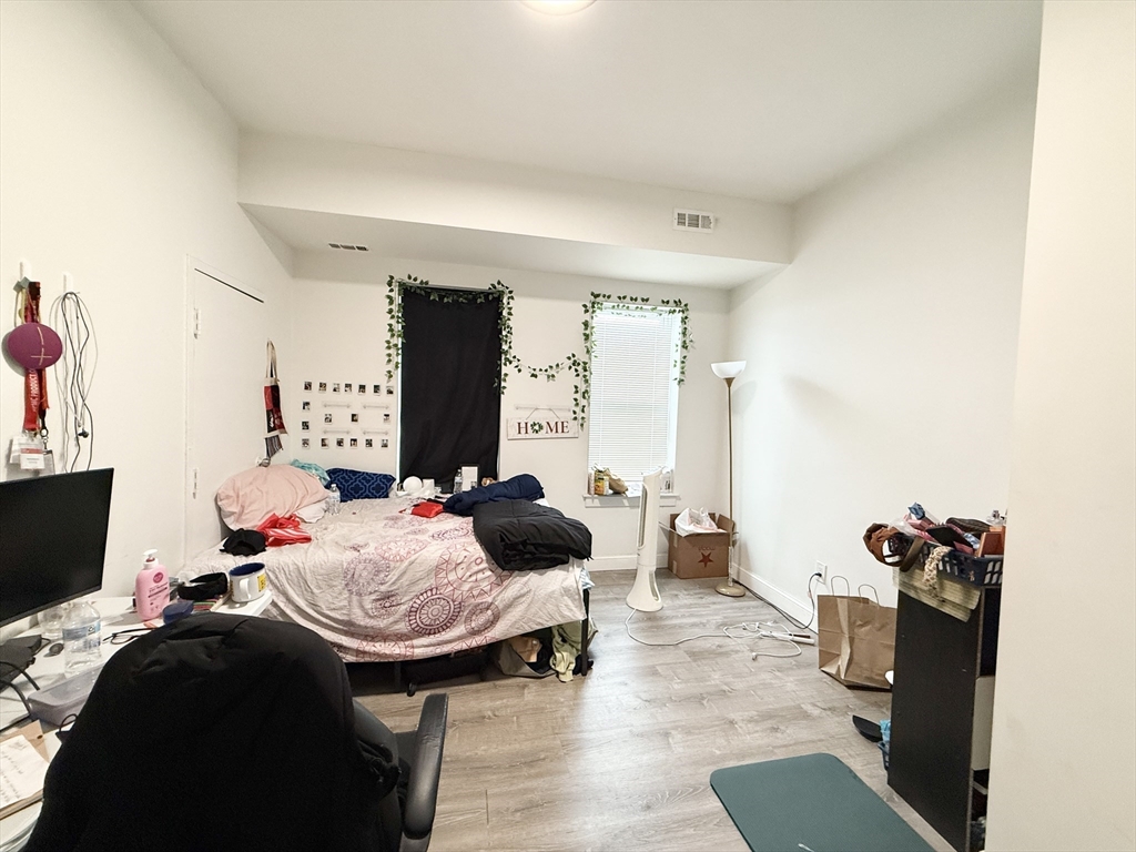 4 bed, 1 bath apartment for rent at 303 Dudley St Unit 8, Roxbury — photo 5 of 9