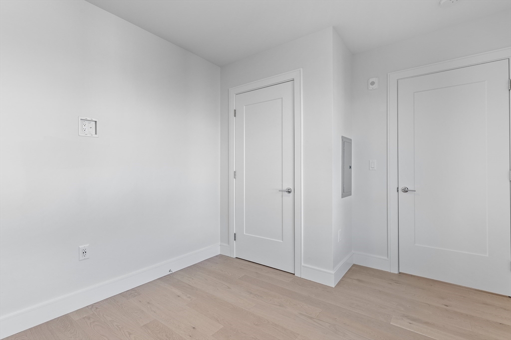 1 bed, 1 bath apartment for rent at 301 Border St Unit 301, Central Square — photo 11 of 24