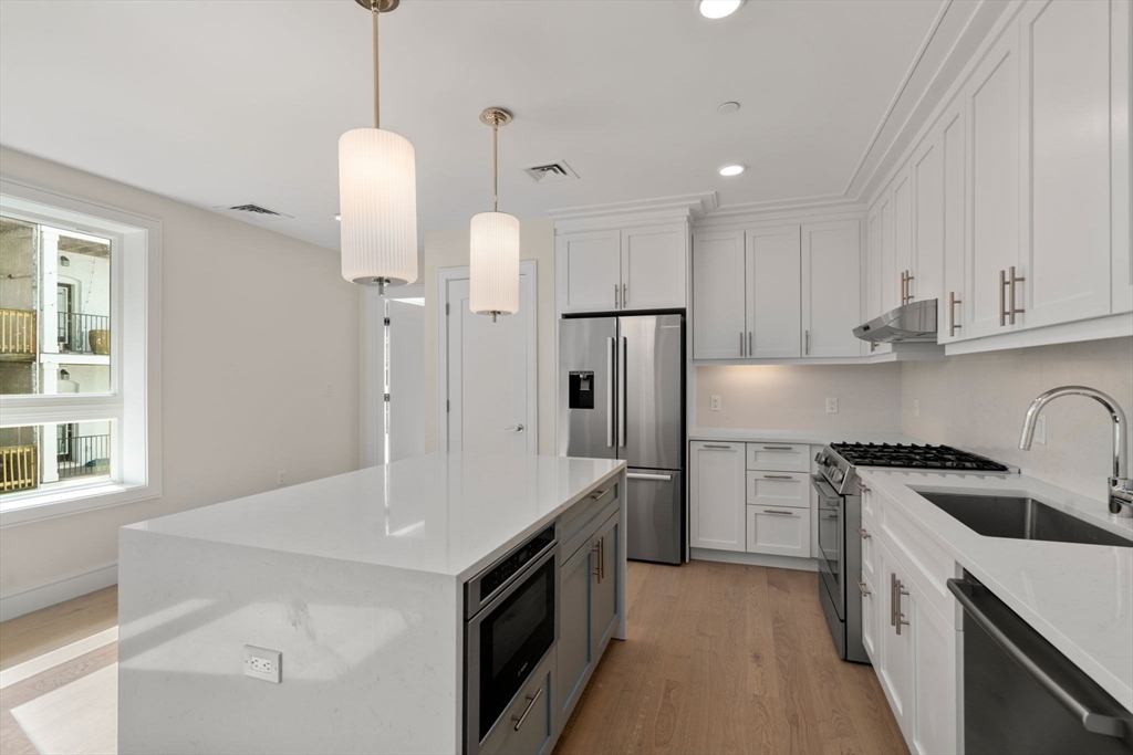2 bed, 2 bath apartment for rent at 301 Border St Unit 303, Central Square — photo 5 of 24
