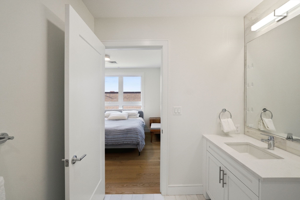 2 bed, 2 bath apartment for rent at 301 Border St Unit 410, East Boston — photo 14 of 33