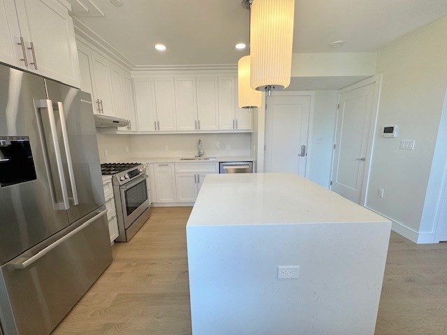 2 bed, 2 bath apartment for rent at 301 Border St Unit 503, Central Square — photo 4 of 26