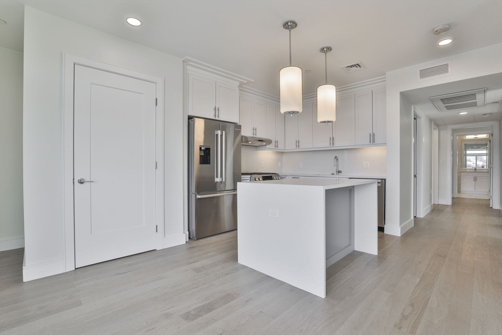 3 bed, 2 bath apartment for rent at 301 Border St Unit 507, East Boston — photo 10 of 37