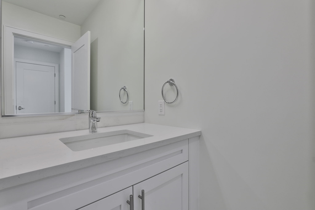 3 bed, 2 bath apartment for rent at 301 Border St Unit 507, East Boston — photo 31 of 37