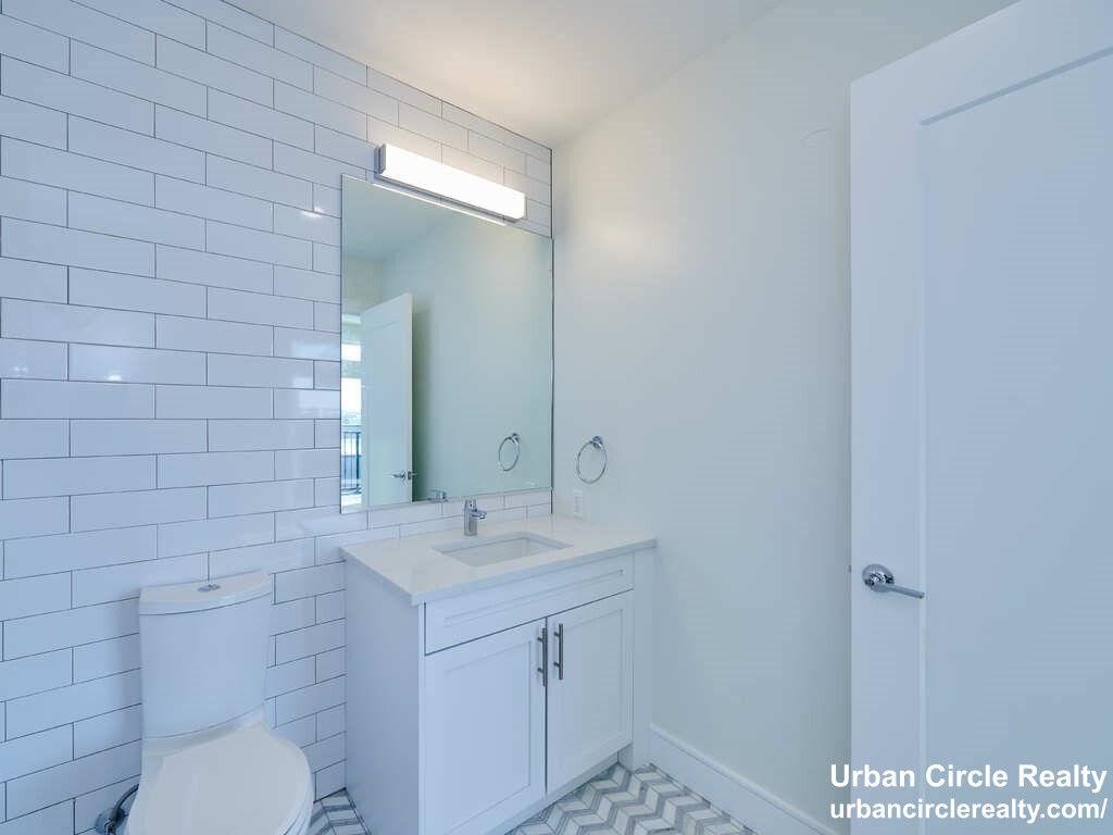 1 bed, 1 bath apartment for rent at 301 Border St Unit 508, Central Square — photo 10 of 18
