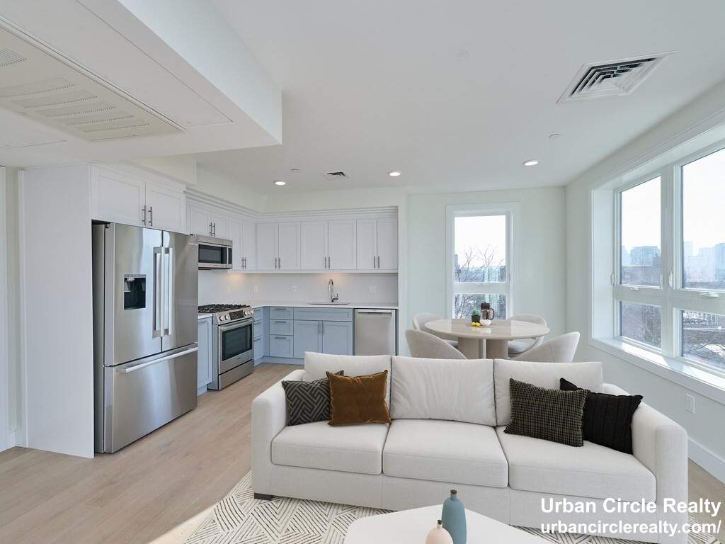1 bed, 1 bath apartment for rent at 301 Border St Unit 508, Central Square — photo 1 of 18