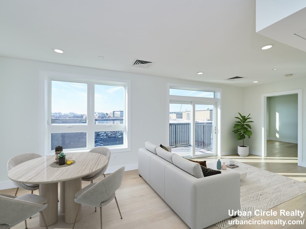 1 bed, 1 bath apartment for rent at 301 Border St Unit 508, Central Square — photo 5 of 18