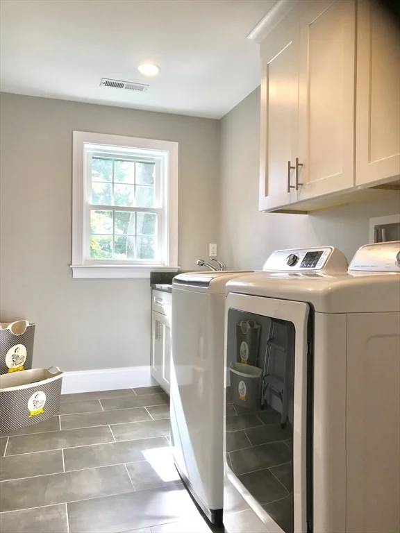 6 bed, 4+ bath apartment for rent at 301 Linden St, Wellesley — photo 16 of 24
