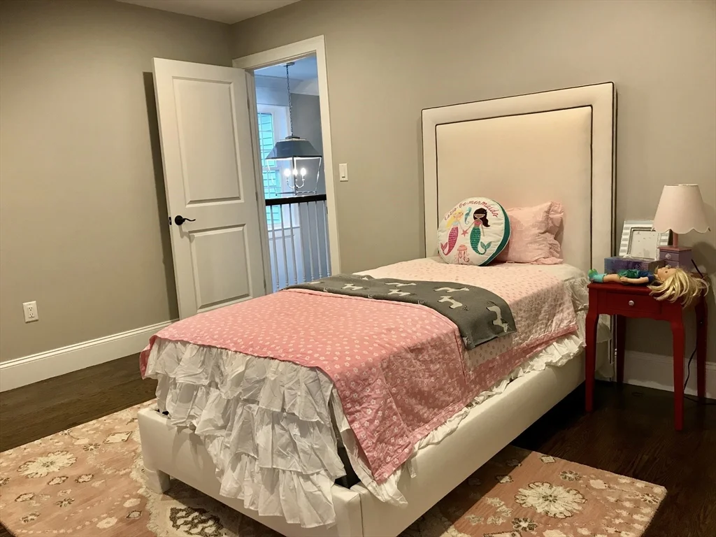 6 bed, 4+ bath apartment for rent at 301 Linden St, Wellesley — photo 11 of 24