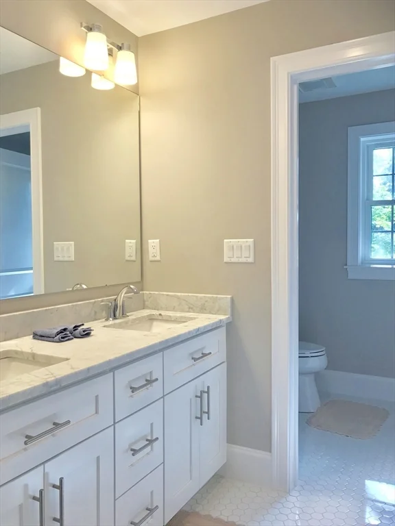 6 bed, 4+ bath apartment for rent at 301 Linden St, Wellesley — photo 17 of 24
