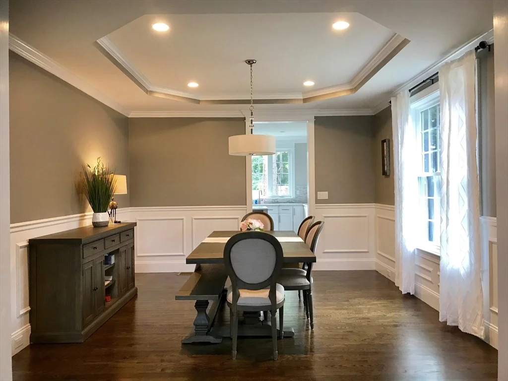 6 bed, 4+ bath apartment for rent at 301 Linden St, Wellesley — photo 5 of 24