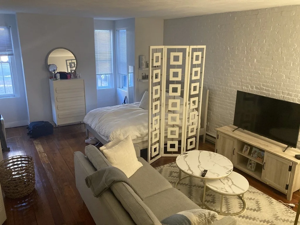 Studio bed, 1 bath apartment for rent at 301 Marlborough St Unit 2, Back Bay — photo 3 of 5