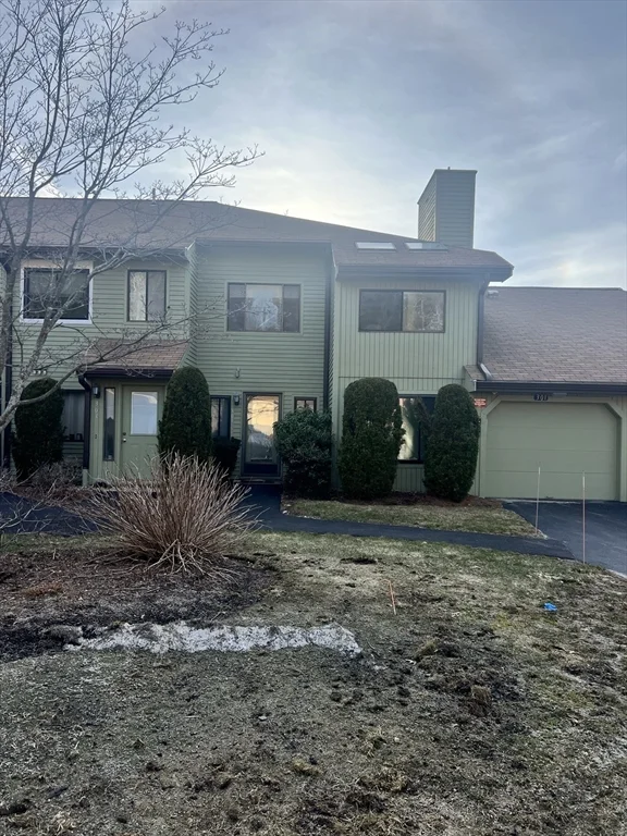 1 bed, 1 bath apartment for rent at 301 Trailside Way Unit 301, Ashland — photo 1 of 14