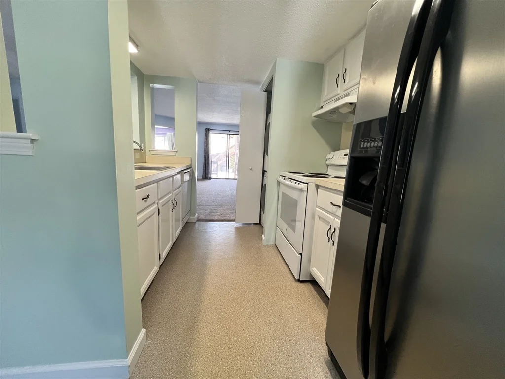 1 bed, 1 bath apartment for rent at 301 Trailside Way Unit 301, Ashland — photo 5 of 14