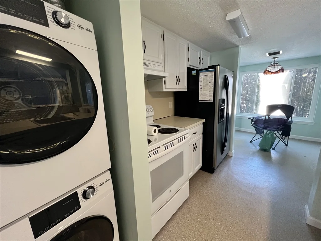 1 bed, 1 bath apartment for rent at 301 Trailside Way Unit 301, Ashland — photo 7 of 14
