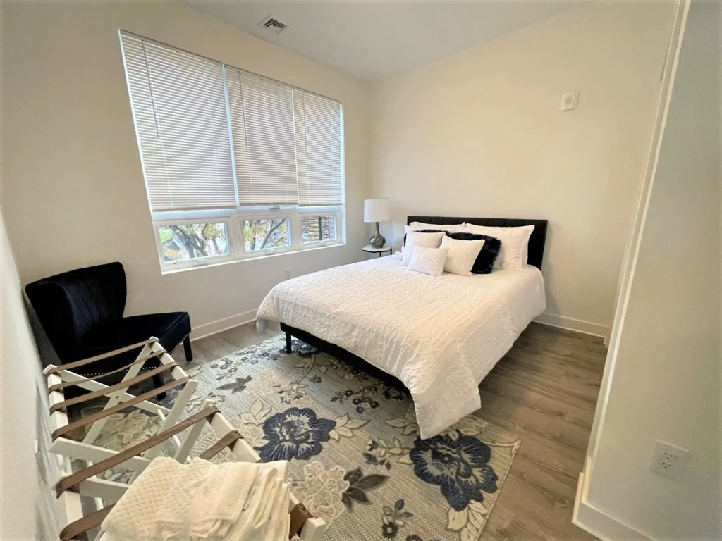 2 bed, 1 bath apartment for rent at 302 Broadway Unit 401, Everett — photo 3 of 7