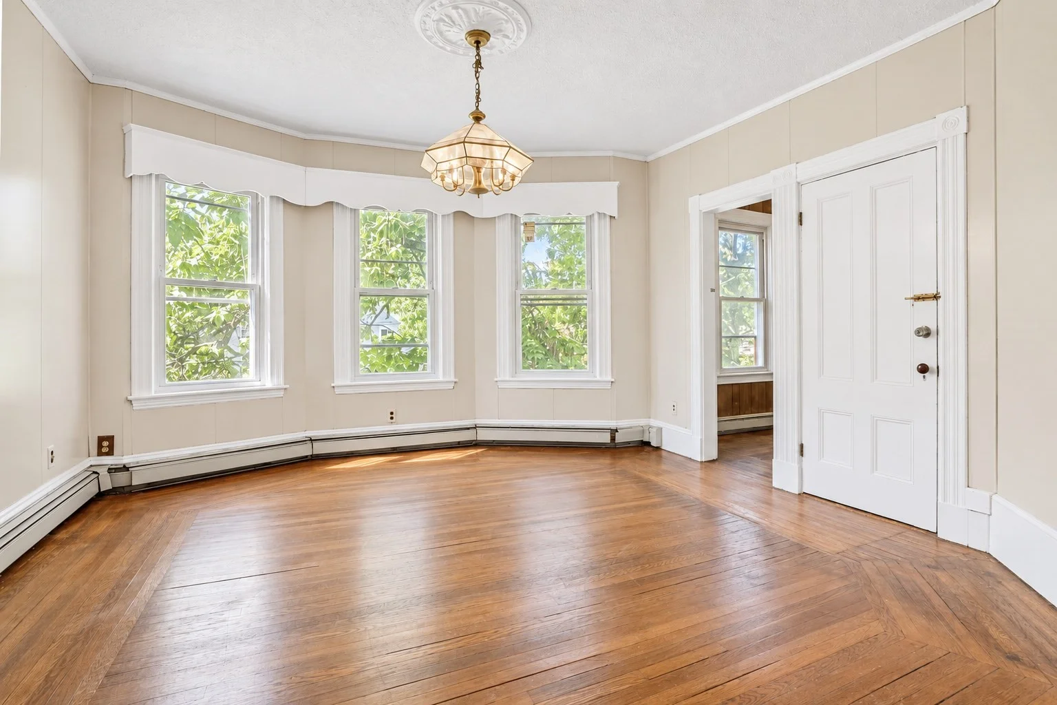 2 bed, 1 bath apartment for rent at 302 Columbia St Unit 2, Wellington-Harrington — photo 2 of 9