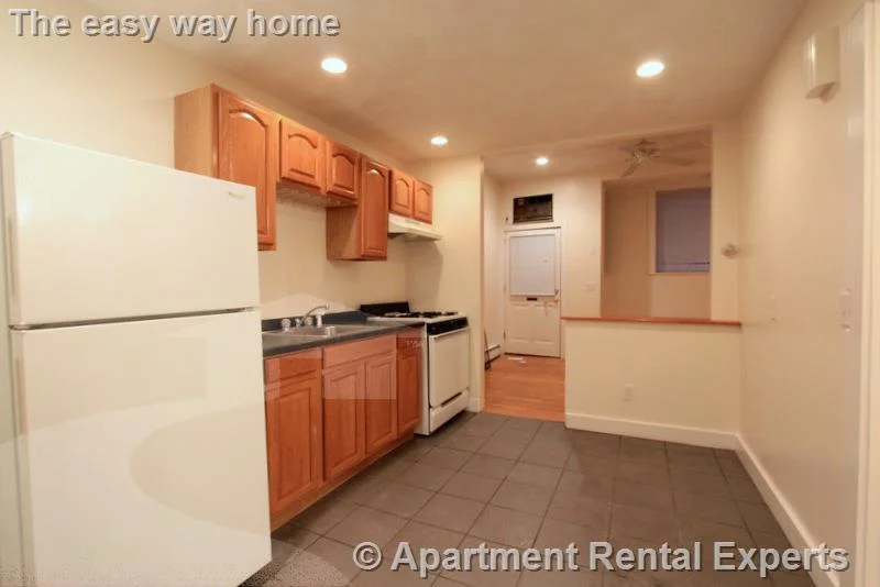 1 bed, 1 bath apartment for rent at 302 Highland Ave, Davis Square — photo 2 of 11