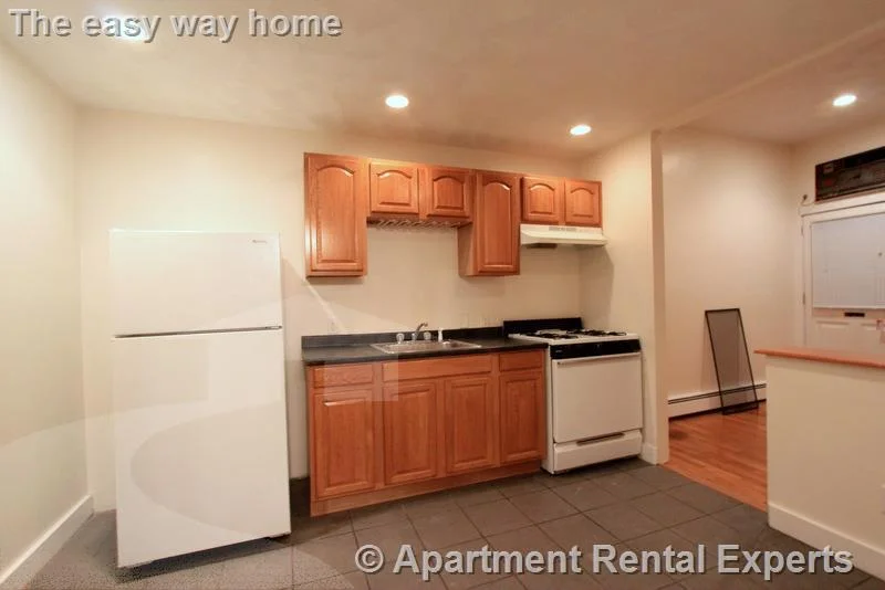 1 bed, 1 bath apartment for rent at 302 Highland Ave, Davis Square — photo 1 of 11