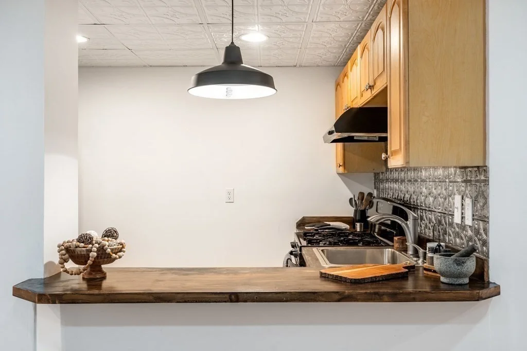 1 bed, 1 bath apartment for rent at 302 K St Unit B, South Boston — photo 10 of 19