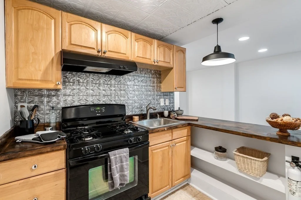 1 bed, 1 bath apartment for rent at 302 K St Unit B, South Boston — photo 9 of 19