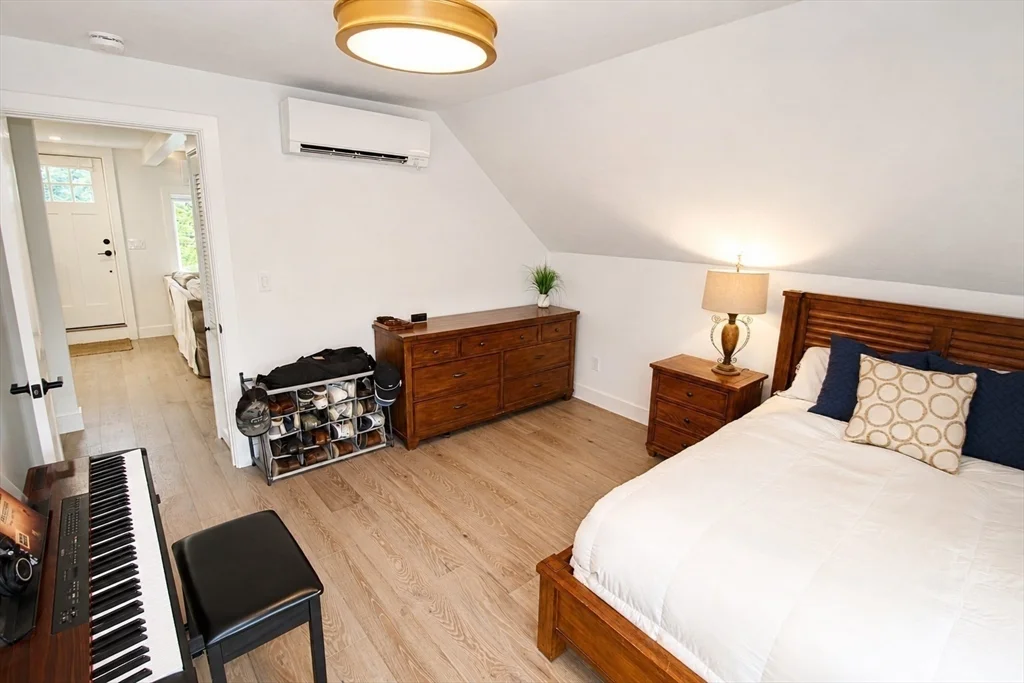 1 bed, 1 bath apartment for rent at 302 Pine St Unit 2, Weymouth — photo 10 of 19