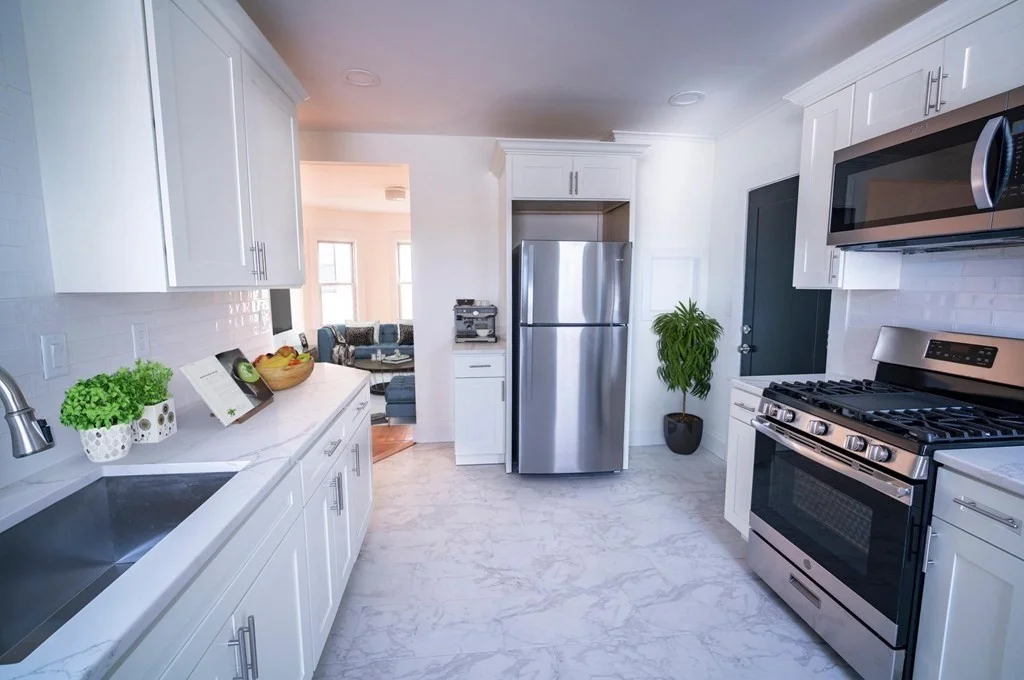 4 bed, 2 bath apartment for rent at 302 Summit Ave Unit 1, Brighton — photo 2 of 13